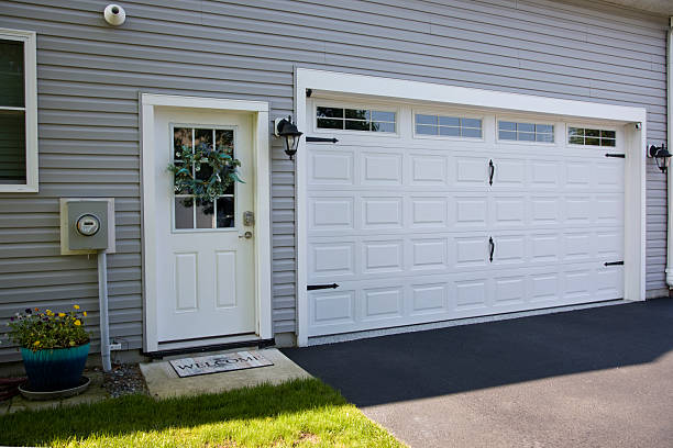 24/7 Emergency Garage Door Panel Replacement experts in Brandywine, MD